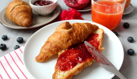 ¿Qué le pasa a tu organismo si desayunas con azúcar?