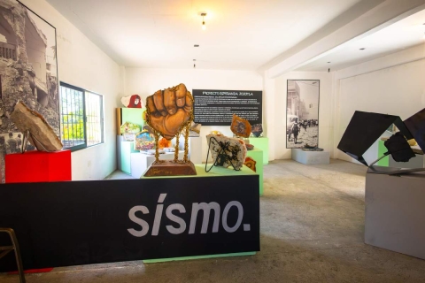 Las obras fueron creadas con escombros del sismo de 2017.