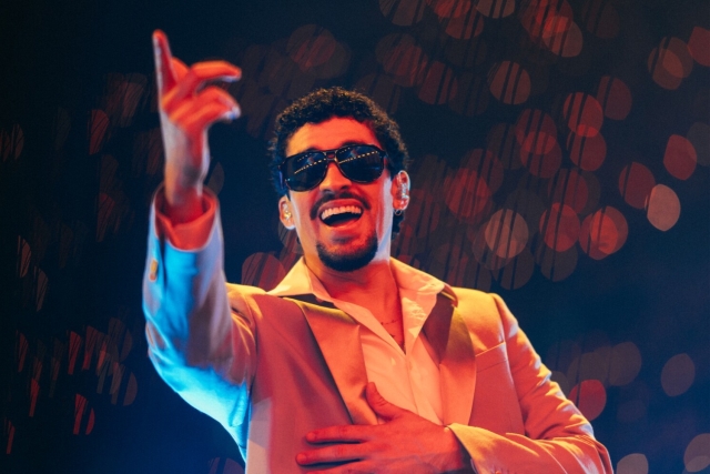 Bad Bunny lidera Spotify como el artista más escuchado en 2025