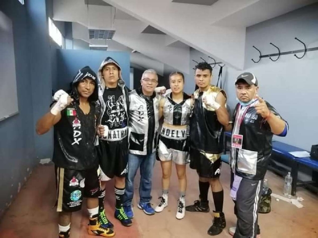 La función se celebró en San Luis Río Colorado, el sábado; Narciso González fungió como entrenador de los pugilistas morelenses.