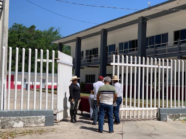 Las elecciones para renovar la organización de usuarios Agrosiglo XXI se realizaron el viernes pasado en Zacatepec en medio de reclamos. Opositores dijeron que presentarán demanda para anularlas.