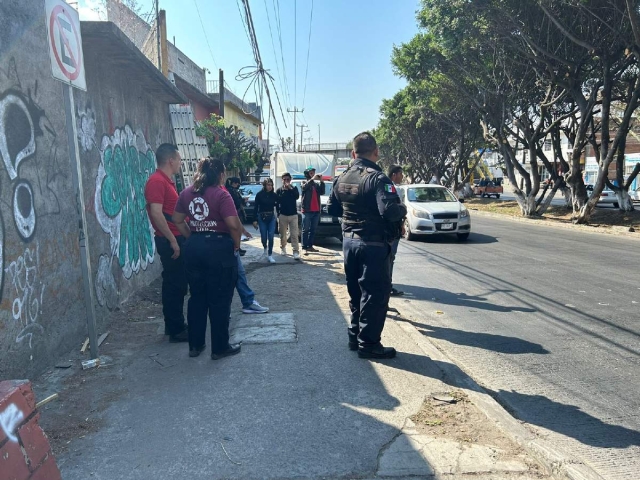 El joven murió dentro del hueco del camellón.