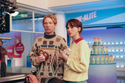 Taylor Swift sorprende con el estreno del videoclip de 'Opalite' y ampl&iacute;a la narrativa de su nueva era