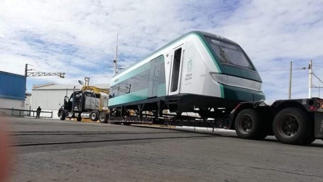 La travesía de Xinbal: llega primer convoy del Tren Maya a Cancún