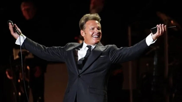 Colapsa página que vende boletos para concierto de Luis Miguel