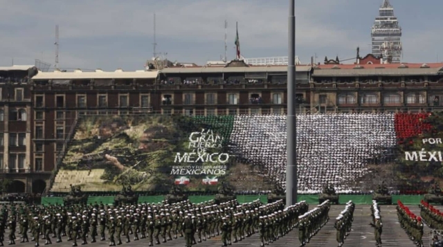 Personas vacunadas podrán ir al evento masivo de AMLO.