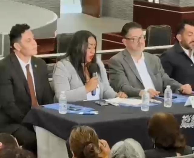 Acompa&ntilde;a Jazm&iacute;n Solano a la generaci&oacute;n 2021-2025 de Ciencias Pol&iacute;ticas de la UAEM