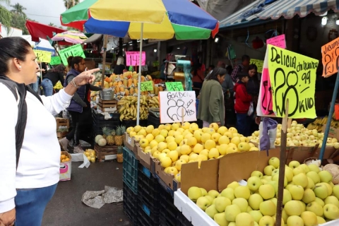 Aumenta circulación de billetes falsos: comerciantes 