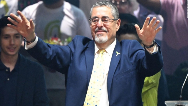 Bernardo Arévalo gana las elecciones presidenciales en Guatemala