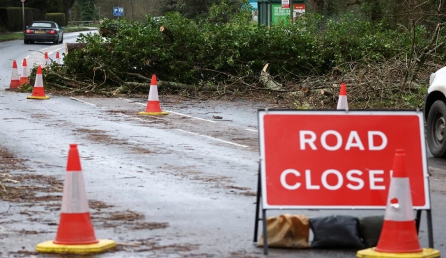 La tormenta Eunice devasta el norte de Europa: se registraron al menos 13 muertos