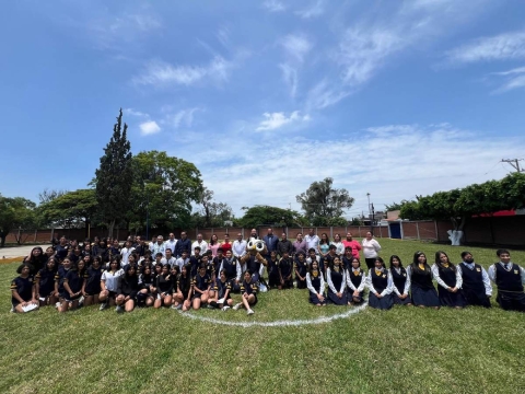 Entrega Ayuntamiento de Cuautla cancha a Secundaria “Antonio Caso”