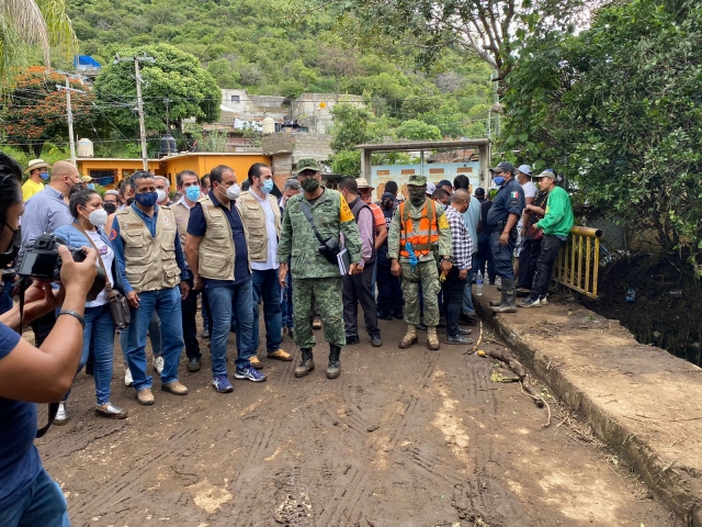 Acude gobernador a la colonia Tres de Mayo, en Tlayacapan