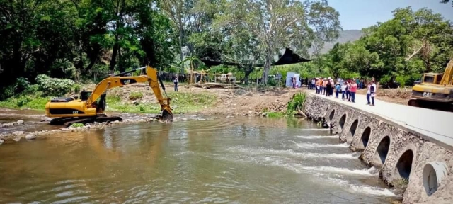 Realiza Ceagua labores de limpieza y desazolve en ríos y barrancas