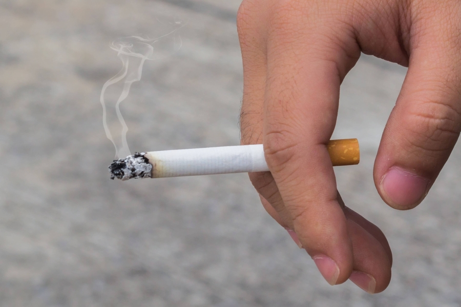 Nueva Zelanda anuncia ley para erradicar consumo de cigarros.