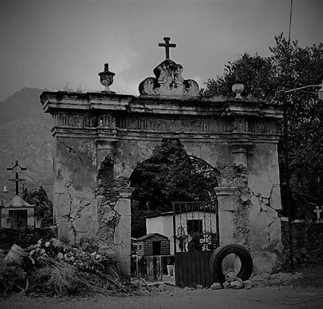 Panteón de Tepoztlán. Crédito a quien corresponda.