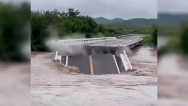 Comienza la investigación del colapso del puente &#039;El Quelite&#039; en Sinaloa