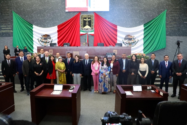 'Creo firmemente que la pluralidad no divide, nos fortalece': diputada Jazm&iacute;n Solano