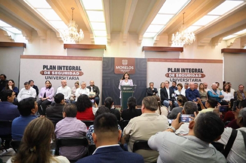 La gobernadora Margarita Gonz&aacute;lez Saravia present&oacute; a los integrantes de la Comisi&oacute;n de Seguimiento y del Observatorio Ciudadano del Plan Integral de Seguridad Universitaria. 