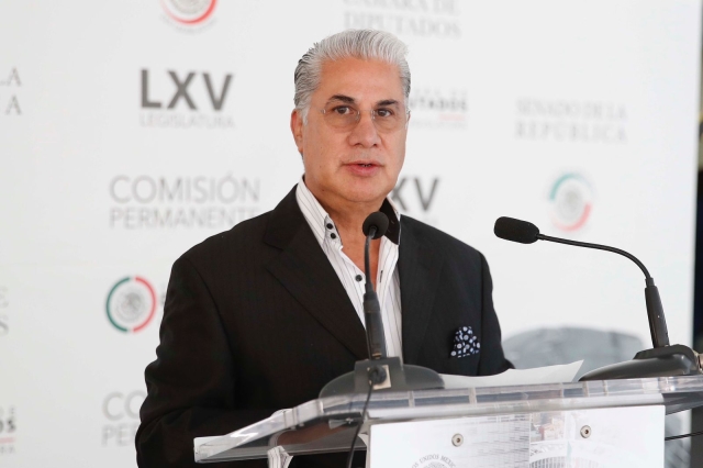 Rojas Díaz Durán exige revocación de mandato a Claudia Sheinbaum