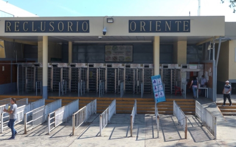 Reclusorio Oriente reporta interno desaparecido durante conteo nocturno