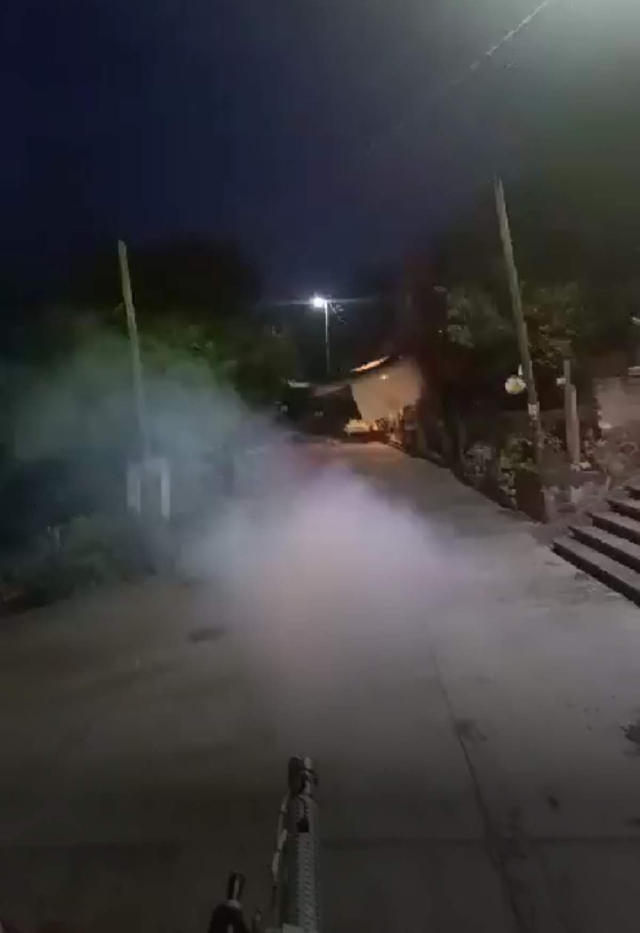 Las nebulizaciones son parte de las medidas para evitar la proliferación del mosco transmisor del dengue y otras enfermedades.