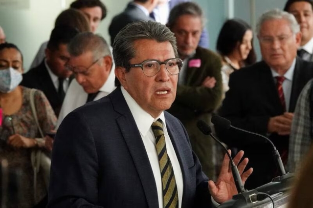 Prefiero no contender por la Presidencia que &#039;traicionar&#039; a AMLO: Monreal