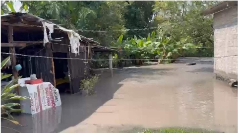 Las fuertes lluvias de la madrugada de este jueves causaron afectaciones y daños materiales en Pueblo Nuevo, Santa Rosa Treinta y Huatecalco, entre otras localidades.