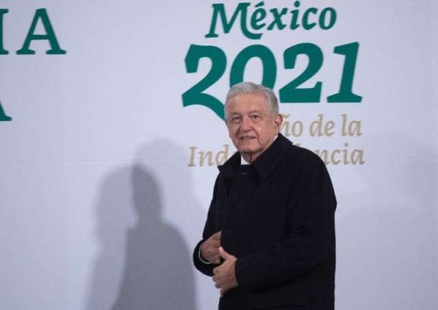 AMLO pide a padres de familia enviar a los niños a las escuelas.