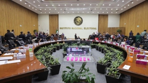 222 aspirantes a juzgadores renuncian antes de elección, informa el INE