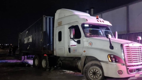 Roban un tractocamión en Coajomulco