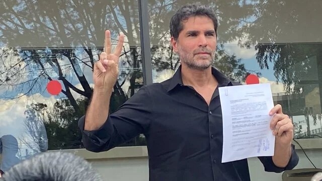 Eduardo Verástegui se registra como candidato independiente a la presidencia