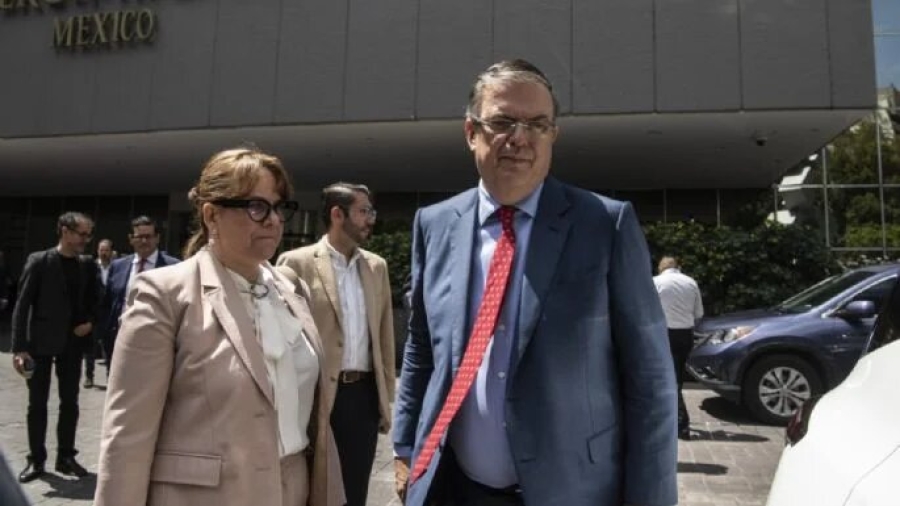 Equipo de Ebrard denuncia 'más incidencias' en encuesta de Morena