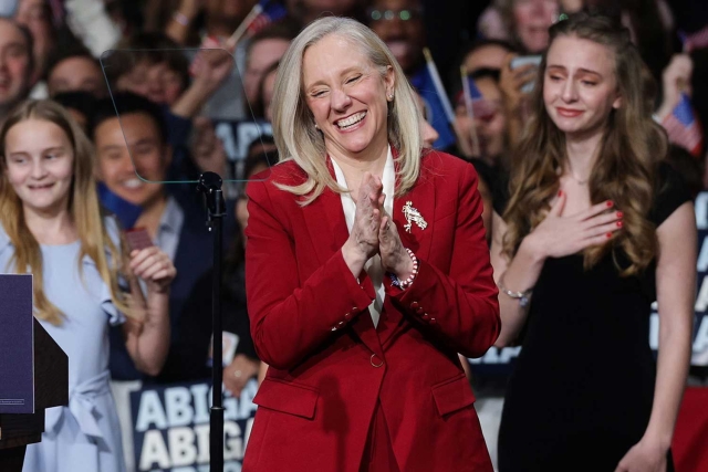 Abigail Spanberger gana en Virginia; será la primera gobernadora