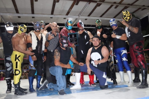 Tanto amigos, como familiares y compañeros reconocieron la trayectoria de Anubis.