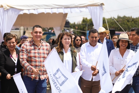 Inicia gobierno de Margarita González Saravia rehabilitación del camino Metepec–Tetela del Volcán