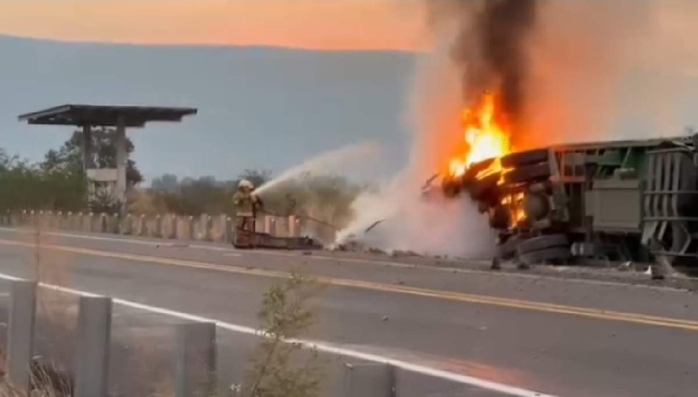El chofer sufri&oacute; algunas lesiones, pero no de gravedad.