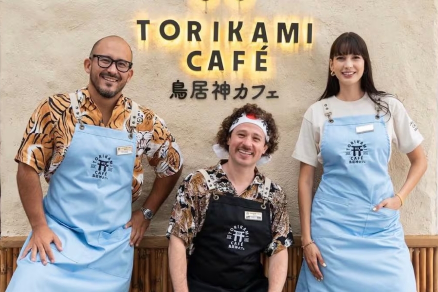 Luisito Comunica inaugura su nueva cafetería japonesa 'Torikami Café'