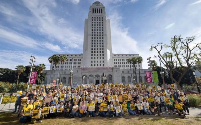 Despiden a más de 100 periodistas en Los Ángeles Times