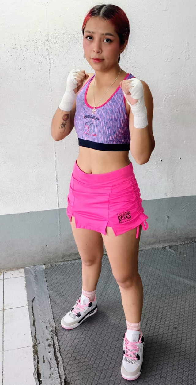 &ldquo;La Rockera&rdquo; Cabrera pelear&aacute; por primera vez en el terreno profesional.