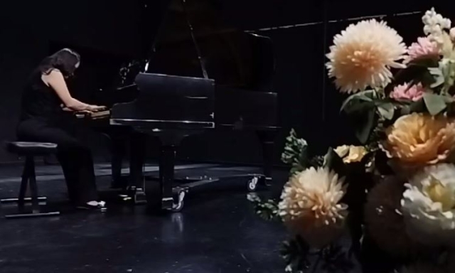 Presenta su examen profesional la pianista Isaura Margarita Porras Cruz