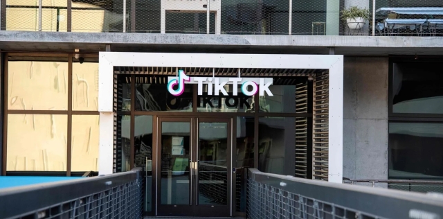 Empleados de TikTok en España se manifiestan por largas jornadas laborales