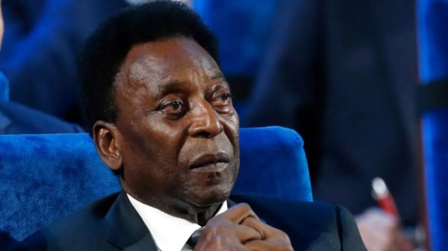 Pelé vuelve al hospital para continuar su tratamiento contra tumor de colon