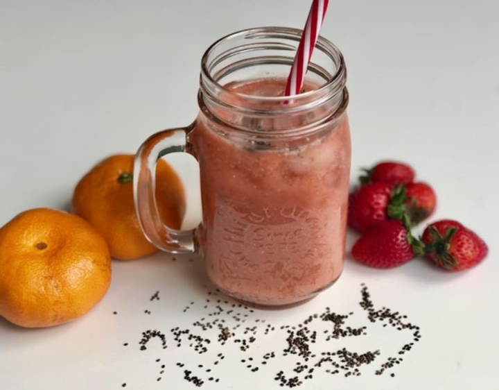 Refréscate con un smoothie de mandarina y fresa ¡sencillo de preparar!