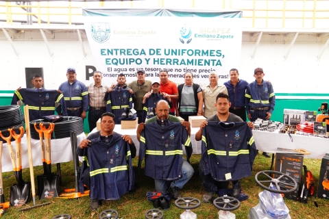 Ayuntamiento de Emiliano Zapata entrega material y equipamiento al Sicapez