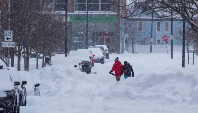 Tormenta invernal en Nueva York: Policía de Buffalo prohíbe manejar en las calles