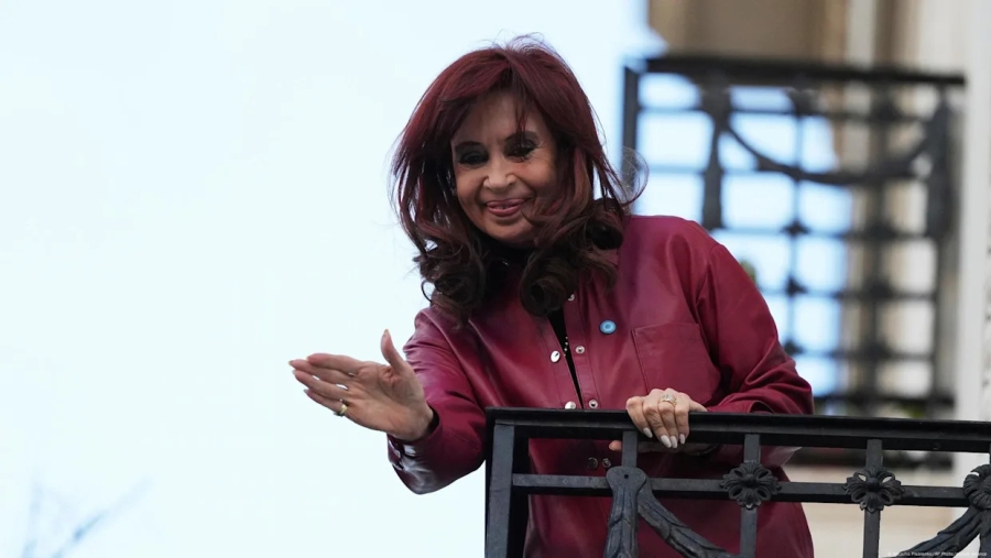 Argentina: Ordenan decomisar bienes a Cristina Fernández por corrupción