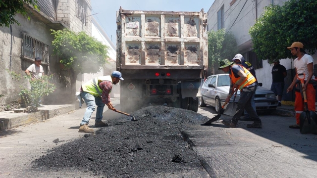 Efectúan acciones de bacheo en Jiutepec