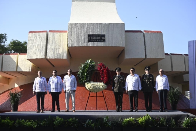 Encabeza Cuauhtémoc Blanco ceremonia cívica por el 257 aniversario del natalicio de José María Morelos y Pavón