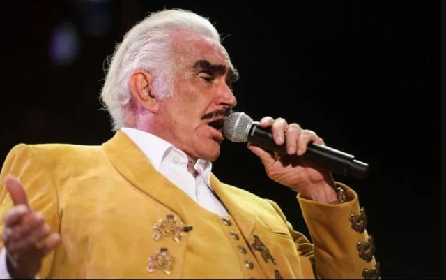 Vicente Fernández Jr. confirma gravedad en salud de su padre.