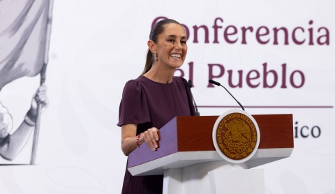 Impuesto a remesas baja a 3.5%  pero &#039;vamos a seguir trabajando&#039;: Sheinbaum